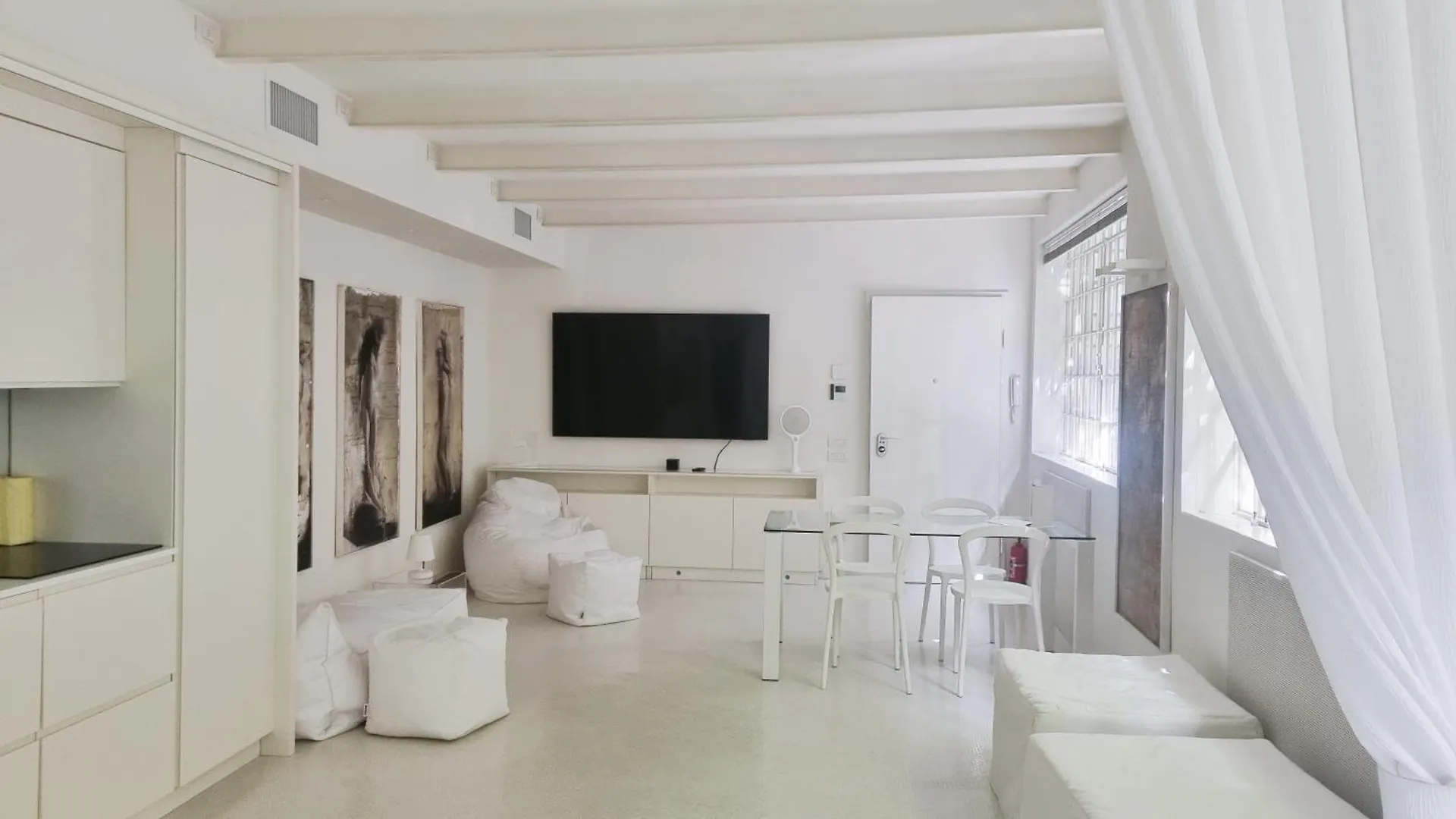 Apartment Ferienwohnung Sant'Agnese Atelier Mailand Italien
